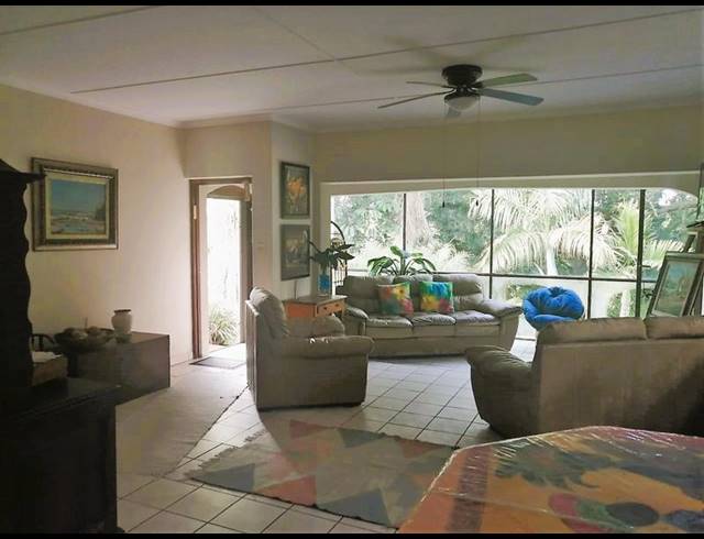3 BEDROOM HOUSE FOR SALE IN OSLO BEACH